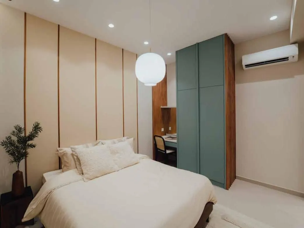 M Grand Minori show unit master bedroom, photo